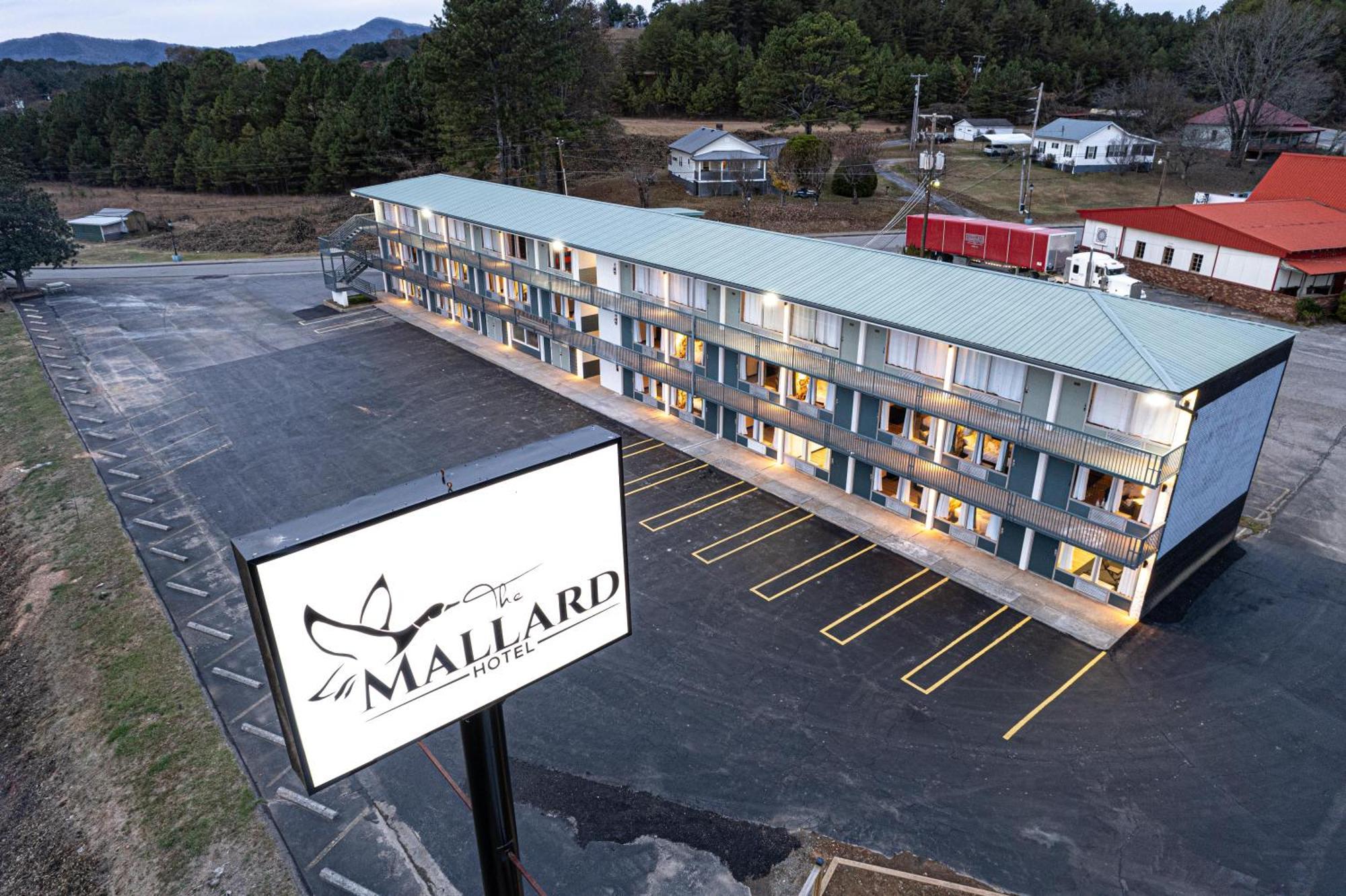 Copperhill The Mallard Hotel & Suites מראה חיצוני תמונה
